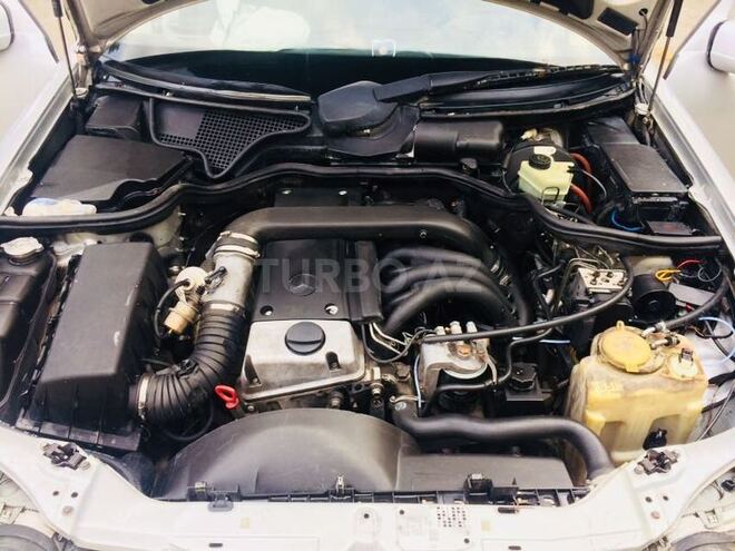 Mercedes E 250 1998, 237,000 km - 2.5 l - Sumqayıt