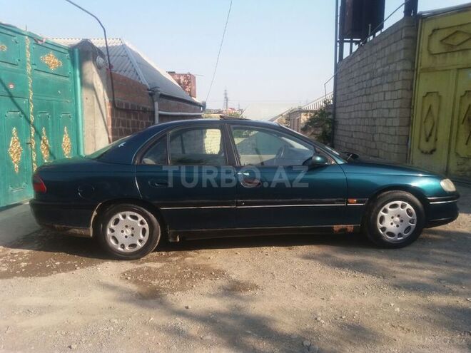 Opel Omega 1996, 318,456 km - 2.0 l - Göygöl