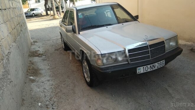 Mercedes 190 1988, 320,000 km - 2.0 л - Bakı