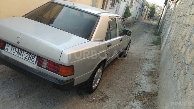 Mercedes 190 1988, 320,000 km - 2.0 л - Bakı