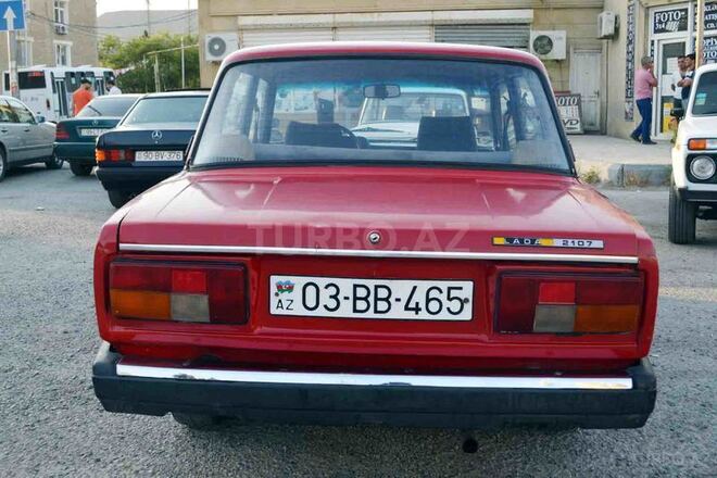 LADA (VAZ) 2105 1983, 266,000 km - 1.5 л - Bakı