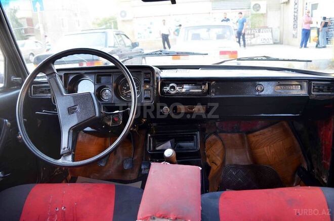 LADA (VAZ) 2105 1983, 266,000 km - 1.5 л - Bakı