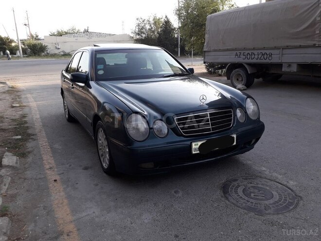 Mercedes E 220 1999, 308,931 km - 2.2 l - Sumqayıt