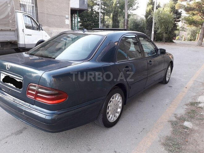 Mercedes E 220 1999, 308,931 km - 2.2 l - Sumqayıt