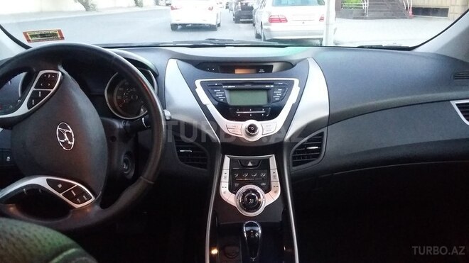 Hyundai Elantra 2011, 124,500 km - 1.8 l - Bakı