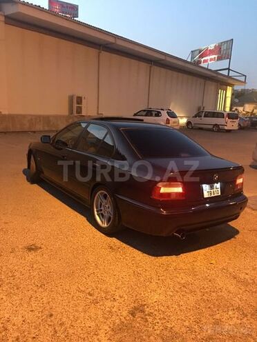 BMW 530 2001, 179,000 km - 3.0 л - Bakı