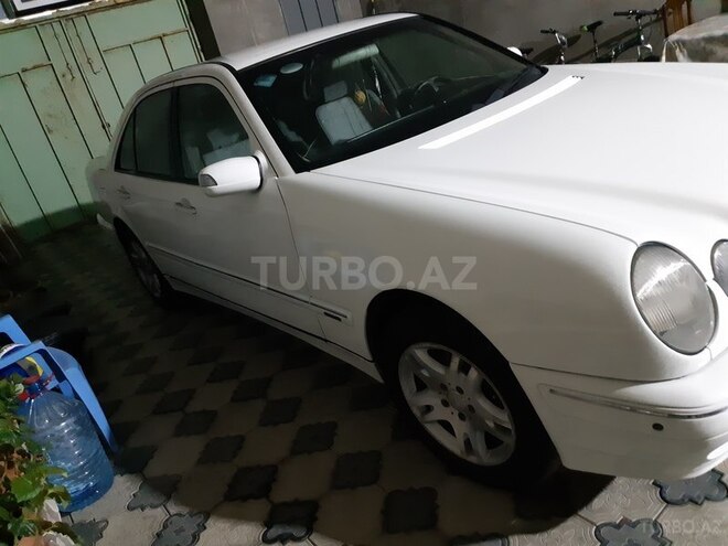 Mercedes E 220 1999, 410,000 km - 2.2 l - Bakı