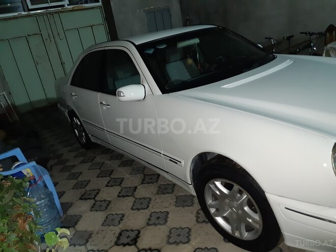 Mercedes E 220 1999, 410,000 km - 2.2 l - Bakı