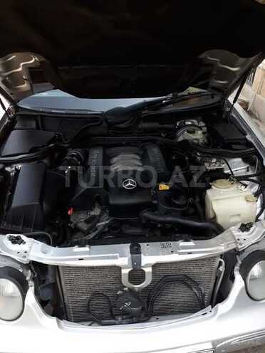 Mercedes E 240 2000, 470,000 km - 2.6 l - Şirvan