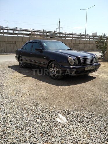 Mercedes E 300 1997, 256,430 km - 3.0 l - Bakı