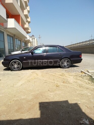 Mercedes E 300 1997, 256,430 km - 3.0 l - Bakı