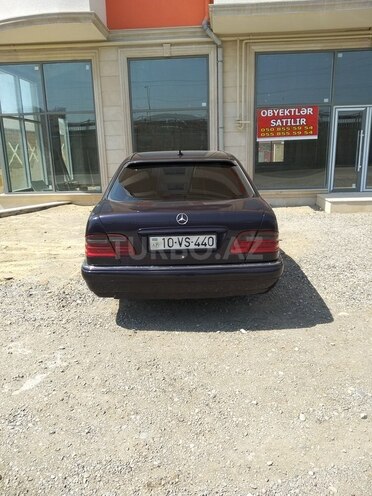 Mercedes E 300 1997, 256,430 km - 3.0 l - Bakı