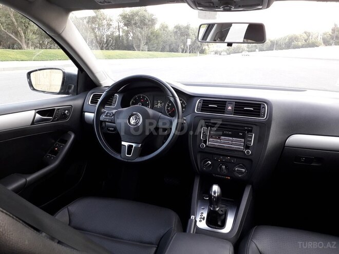 Volkswagen Jetta 2014, 60,000 km - 1.8 l - Bakı