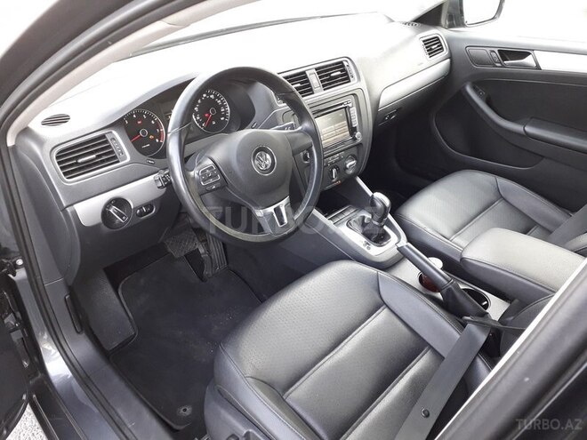 Volkswagen Jetta 2014, 60,000 km - 1.8 l - Bakı