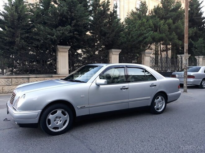 Mercedes E 320 1996, 368,000 km - 3.2 l - Bakı