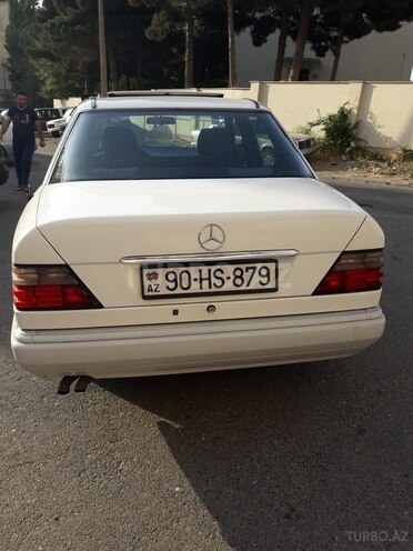 Mercedes E 200 1995, 315,000 km - 2.0 l - Bakı