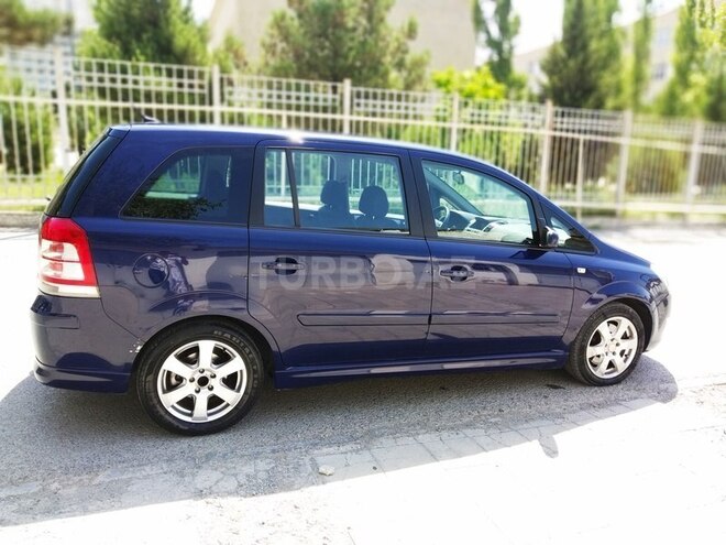 Opel Zafira 2008, 330,000 km - 1.9 л - Bakı