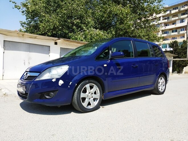 Opel Zafira 2008, 330,000 km - 1.9 л - Bakı