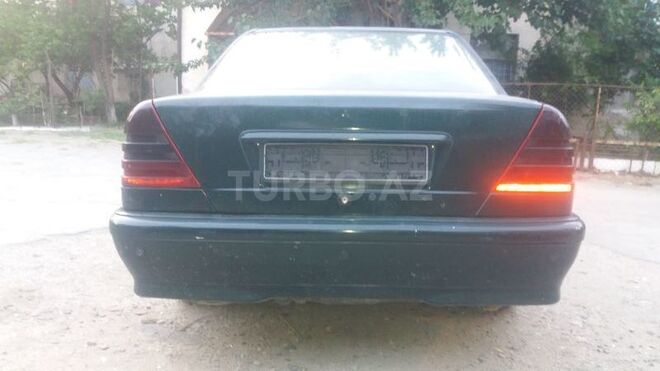 Mercedes C 220 1998, 321,000 km - 2.2 l - Sumqayıt