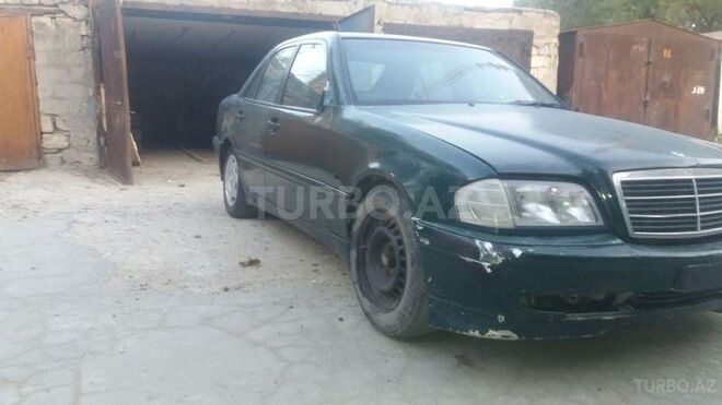 Mercedes C 220 1998, 321,000 km - 2.2 l - Sumqayıt