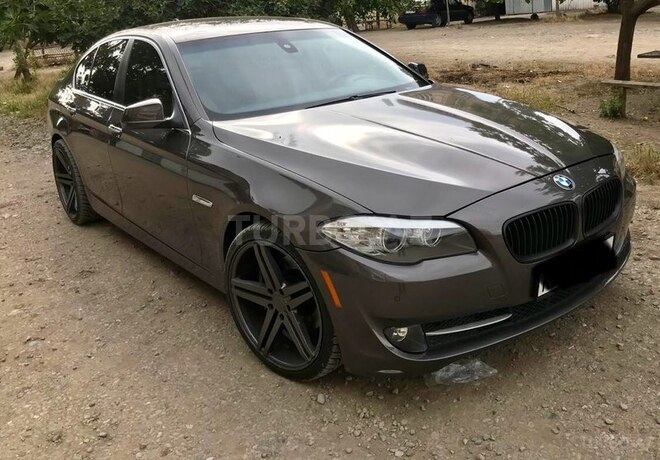 BMW 528 2011, 80,000 km - 3.2 l - Gəncə