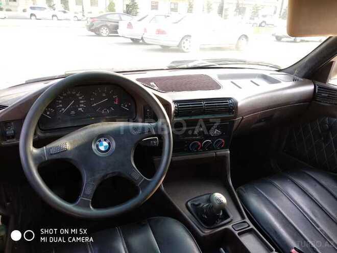 BMW 520 1990, 150,000 km - 2.5 l - Bakı