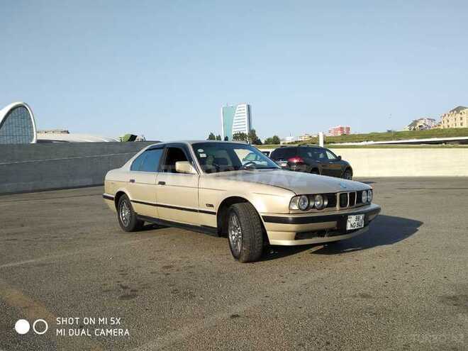 BMW 520 1990, 150,000 km - 2.5 l - Bakı