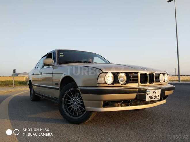 BMW 520 1990, 150,000 km - 2.5 l - Bakı