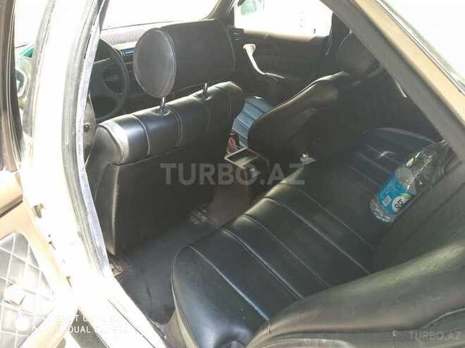 BMW 520 1990, 150,000 km - 2.5 l - Bakı