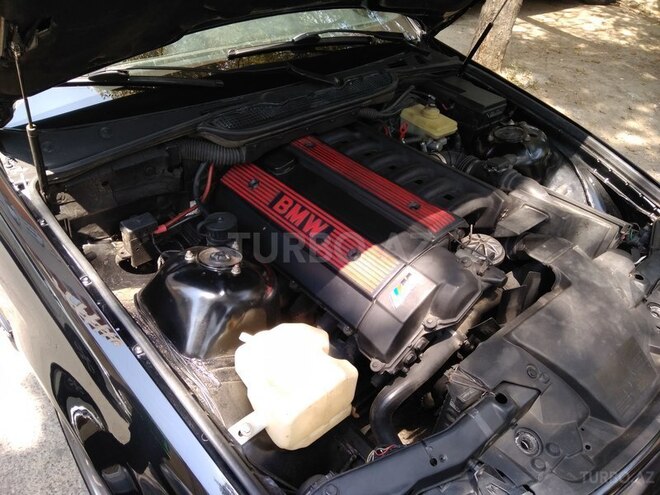 BMW 320 1993, 310,000 km - 2.0 l - Bakı