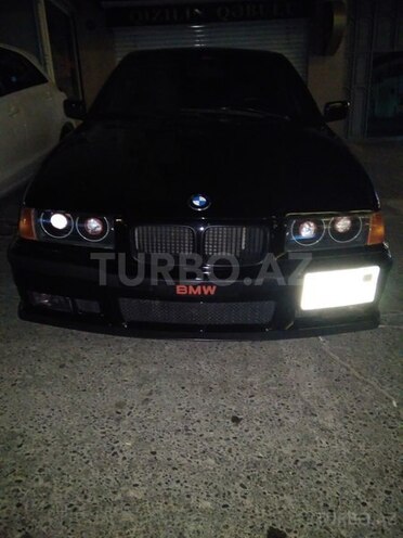 BMW 320 1993, 310,000 km - 2.0 l - Bakı