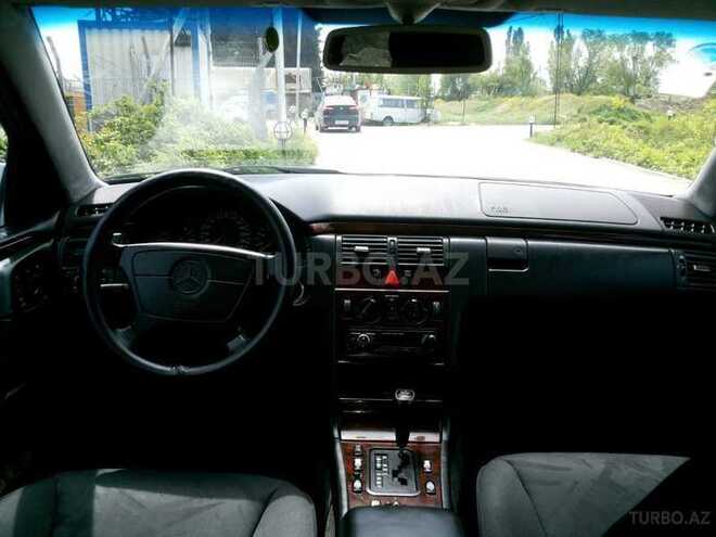 Mercedes E 230 1997, 300,000 km - 2.3 l - Xaçmaz