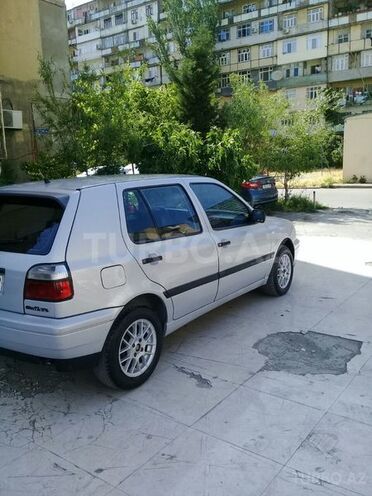 Volkswagen Golf 1996, 258,660 km - 2.0 l - Bakı