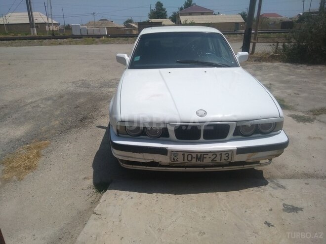 BMW 525 1989, 374,900 km - 2.5 л - Astara