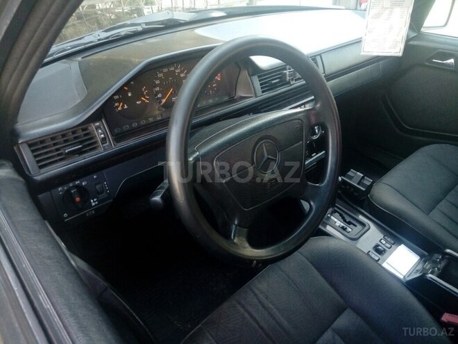 Mercedes E 220 1994, 422,170 km - 2.2 л - Bakı