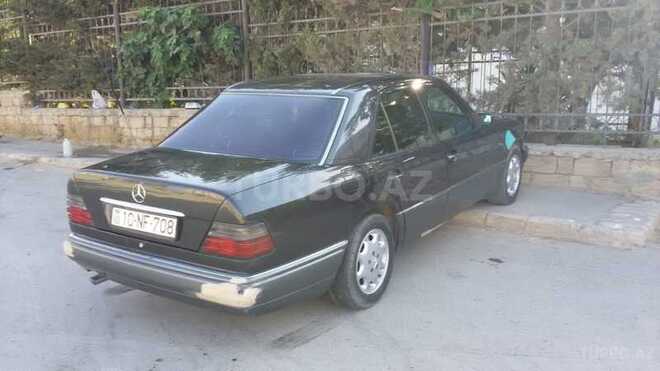 Mercedes E 220 1994, 422,170 km - 2.2 л - Bakı