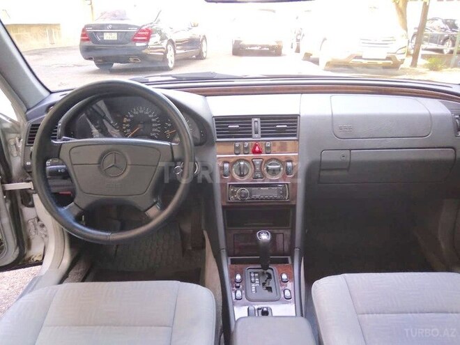 Mercedes C 200 1998, 276,000 km - 2.0 л - Bakı