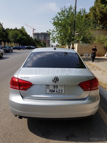 Volkswagen Passat 2013, 64,000 km - 1.8 l - Bakı