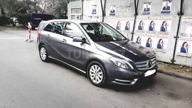 Mercedes B 200 2012, 50,000 km - 1.6 l - Bakı