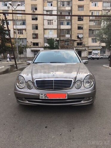 Mercedes E 240 2004, 237,000 km - 2.6 l - Bakı