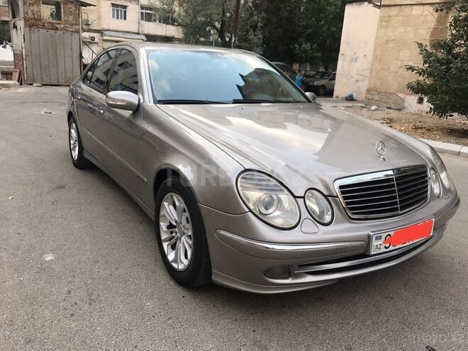 Mercedes E 240 2004, 237,000 km - 2.6 l - Bakı
