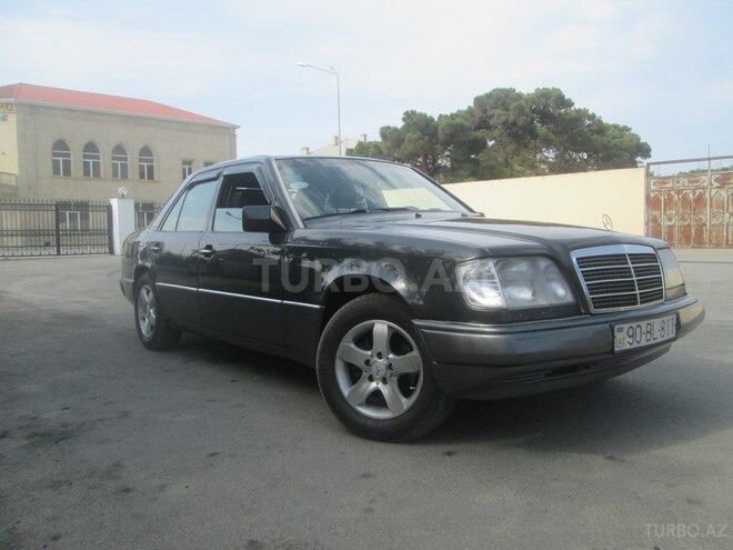 Mercedes E 220 1993, 637,000 km - 2.2 л - Bakı