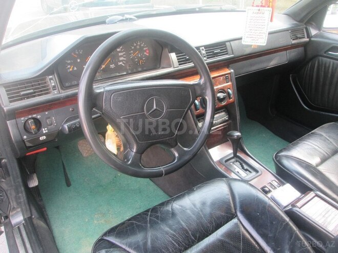 Mercedes E 220 1993, 637,000 km - 2.2 л - Bakı