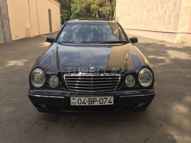 Mercedes E 320 2001, 135,290 km - 3.2 л - Sumqayıt