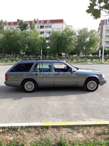 Mercedes E 280 1995, 256,000 km - 2.8 l - Bakı