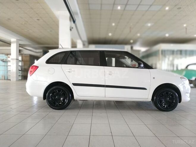 Skoda Fabia 2012, 169,000 km - 1.6 l - Bakı