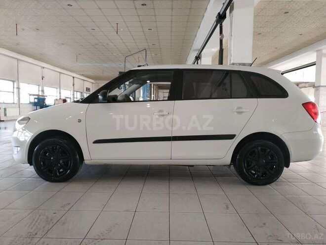 Skoda Fabia 2012, 169,000 km - 1.6 l - Bakı