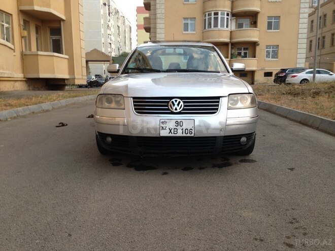Volkswagen Passat 2003, 240,000 km - 1.8 l - Sumqayıt