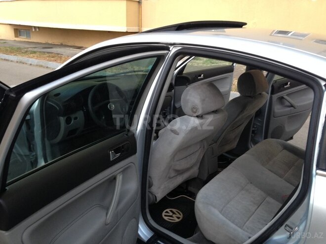 Volkswagen Passat 2003, 240,000 km - 1.8 l - Sumqayıt