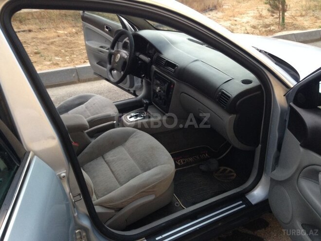 Volkswagen Passat 2003, 240,000 km - 1.8 l - Sumqayıt